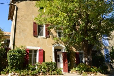 Maison de village à vendre à Robion, vaucluse
