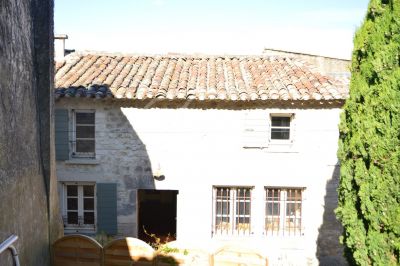 VENDU -  d'une maison de village en pierres, à Murs, proche de Gordes