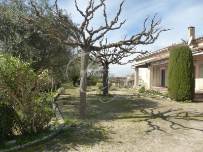 VENDU - Maison à vendre sur la commune de Lagnes avec 3 chambres et jardin