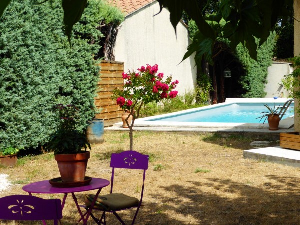 Maison T4 Robion de 100m2 avec jardin, garage et piscine dans un petit lotissement calme